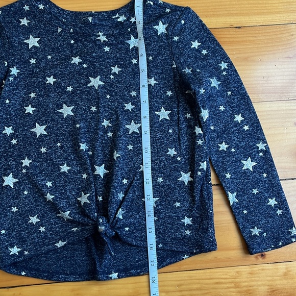 Kids Knit Sweater with Star Print - Size 6/7 - Picture 3 of 5